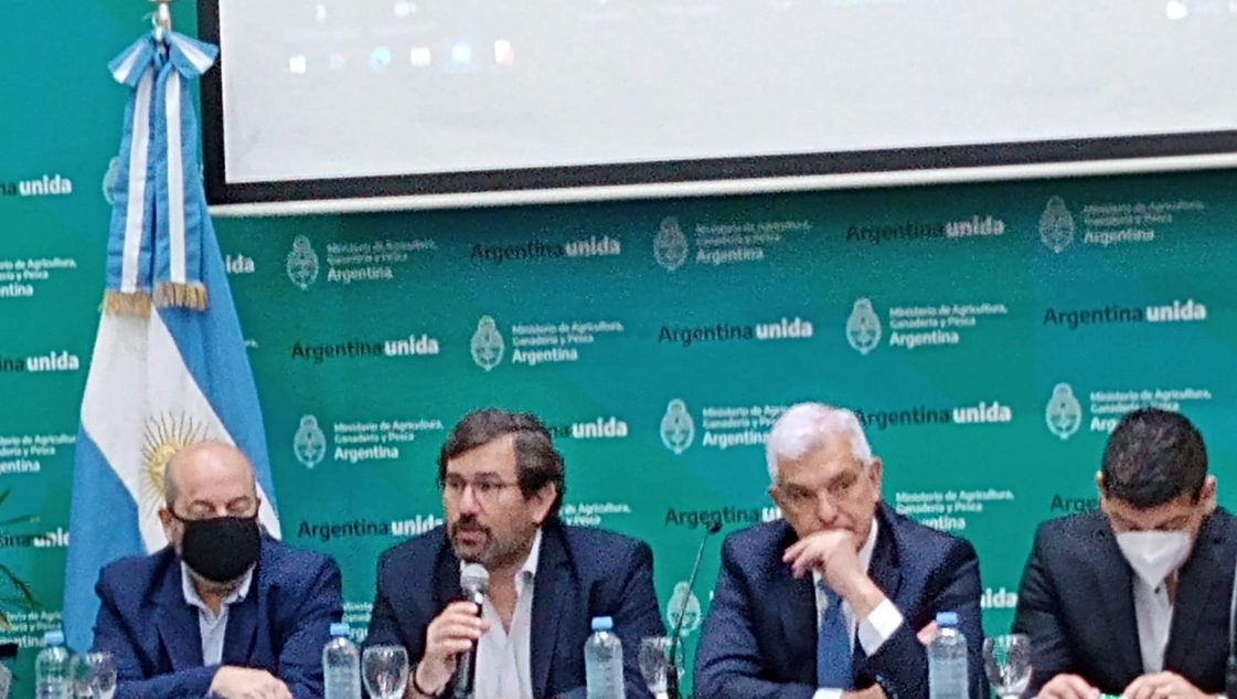 Gobierno pampeano participó de reunión de la Comisión Nacional de Alimentos Gobierno pampeano participó de reunión de la Comisión Nacional de Alimentos
